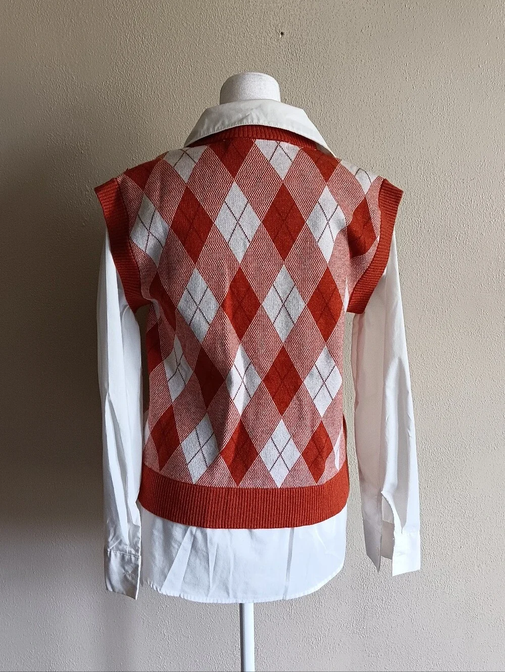 Classic Orange Argyle V-Neck Sweater Vest, Max Studio Womens Small, Academia - Picture 3 of 7